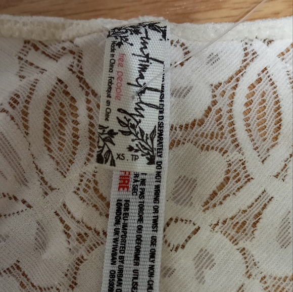 Free People Intimately NWT. Size xs. Ivory Brami. - Picture 4 of 5